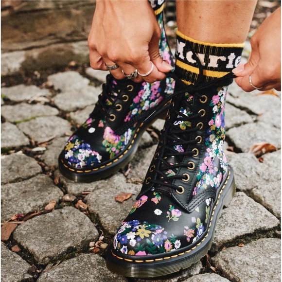 Dr. Martens 1460 Pascal Floral Boots Vintage Leather Boots - Picture 2 of 14